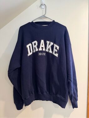 Vintage Embroidered Drake University Crewneck